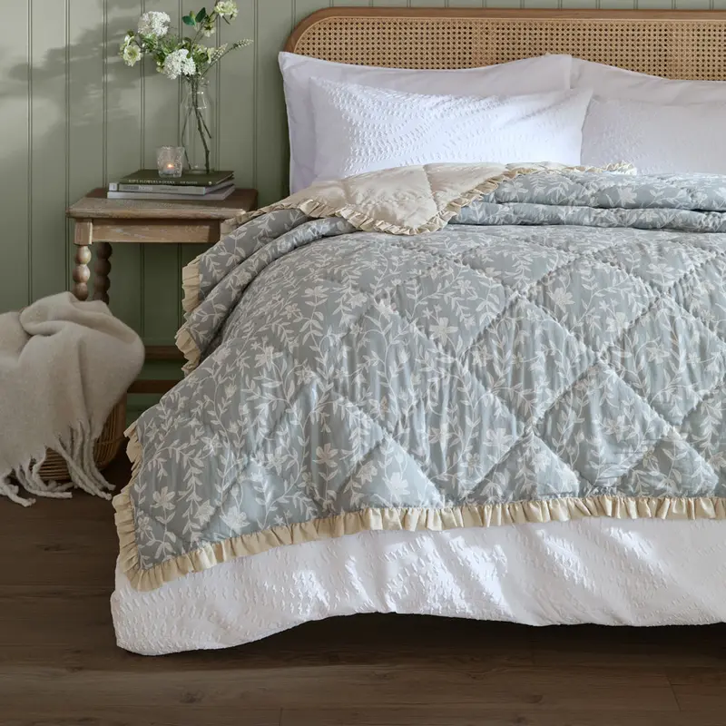 Amelia 100% Cotton Quilted Bedspread Seafoam 1