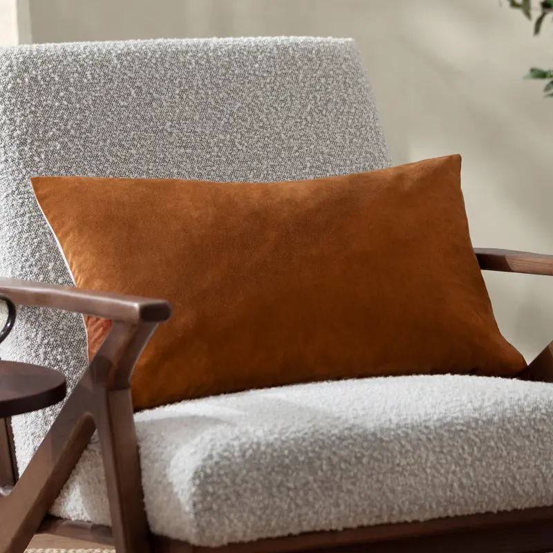 Darland Velvet Cushion Pecan 1