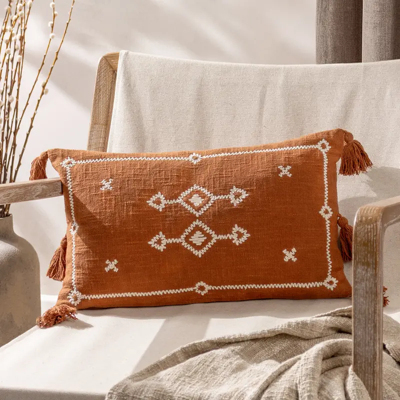 Folis Cushion Pecan 1