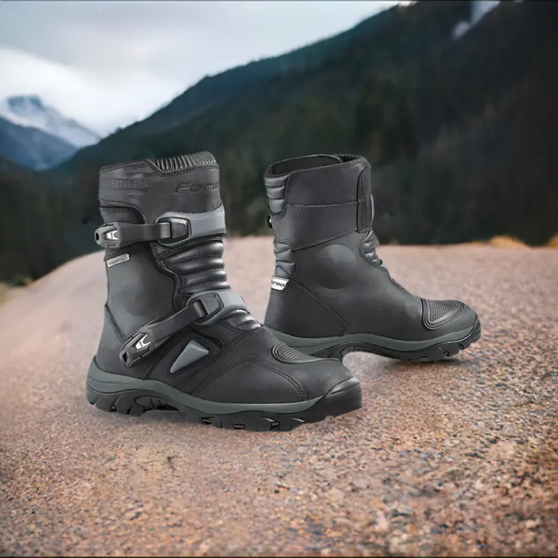 Forma Adventure Low Boot 1