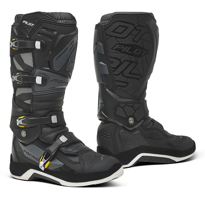 Forma Pilot  Boot 1