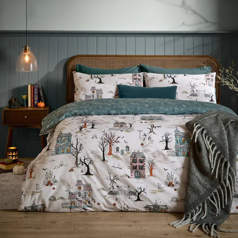 Ghost Town Reversible Halloween Duvet Cover Set Dusk 1