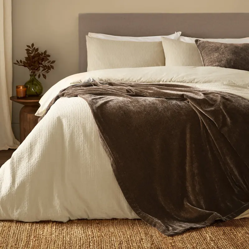 Heavy Chenille Velvet Throw Brown 1