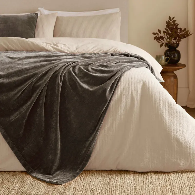 Heavy Chenille Velvet Throw Charcoal 1
