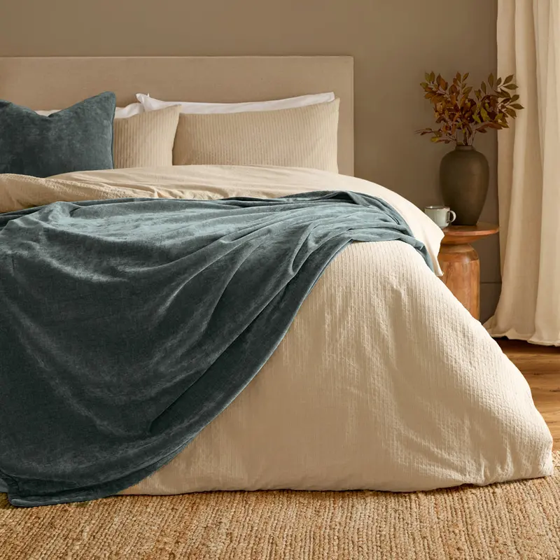 Heavy Chenille Velvet Throw Marine 1