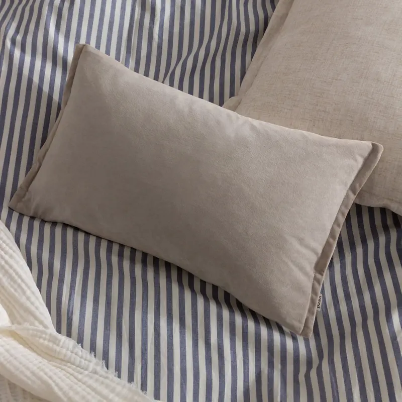 Merton Rectangular Velvet Cushion Doe 1