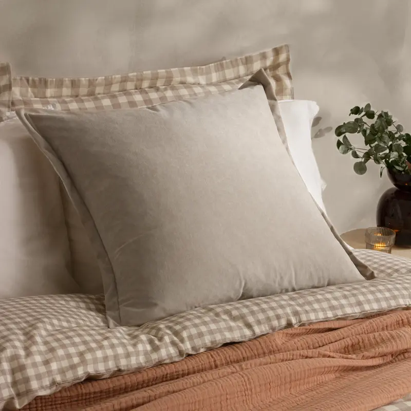 Merton Square Velvet Cushion Doe 1