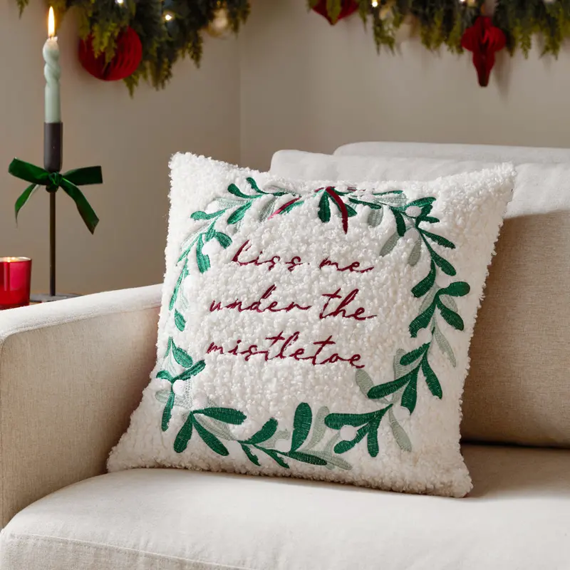 Mistletoe Wreath Embroidered Cushion Multicolour 1