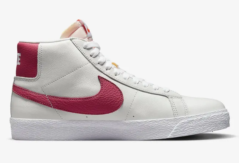 Nike Sb Zoom Blazer Mid Iso Shoe - White/Sweet Beet 1