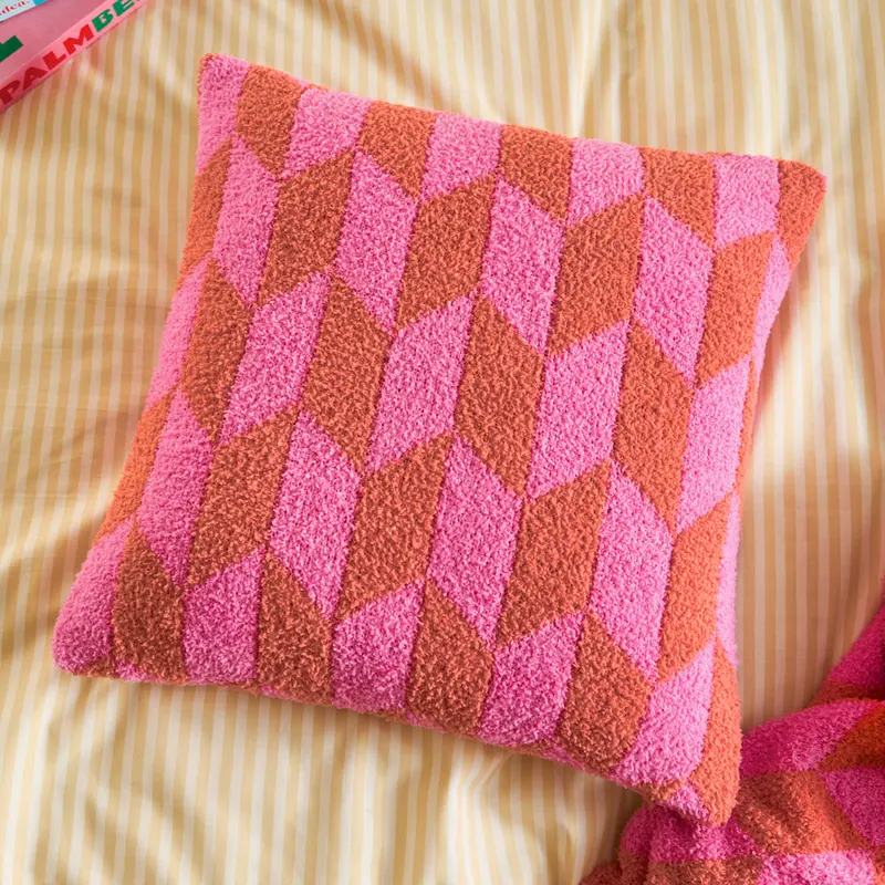 Olsen Geometric Cushion Pink Pop 1