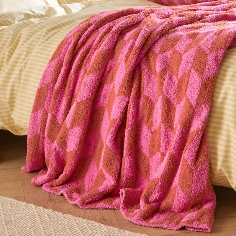 Olsen Geometric Throw Pink Pop 1