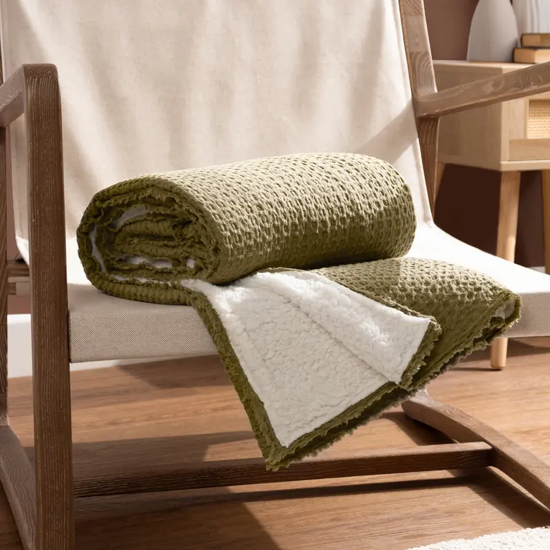 Ronan Sherpa Throw Moss 1