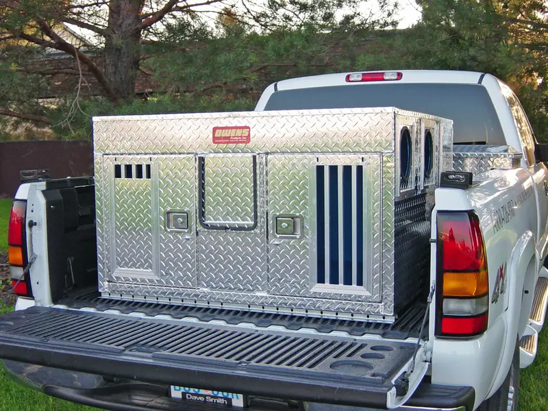 Owens Products 55060 Hunter Series Dog Box – Dual-Compartment Aluminum Kennel (48"W × 45"D × 27"H), Diamond Tread Finish 1